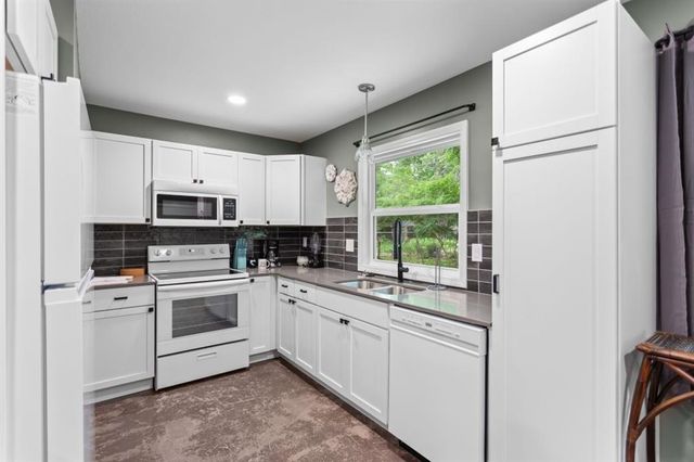 1618 Pennsylvania Street, Lawrence, KS 66044