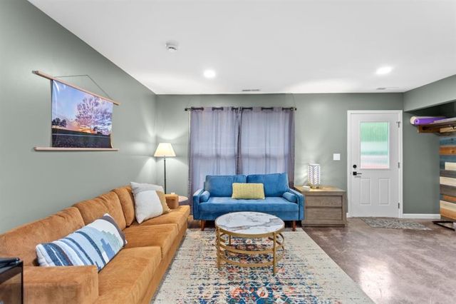 1618 Pennsylvania Street, Lawrence, KS 66044