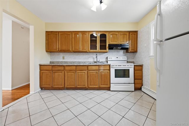 380 Sheridan Street, Westbury, NY 11590