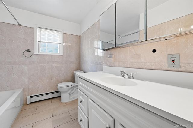 380 Sheridan Street, Westbury, NY 11590