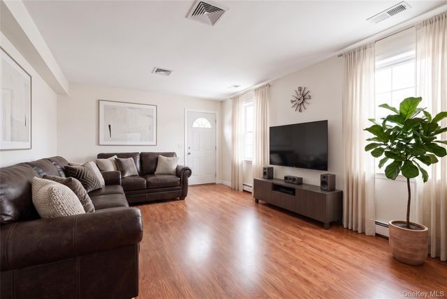 380 Sheridan Street, Westbury, NY 11590