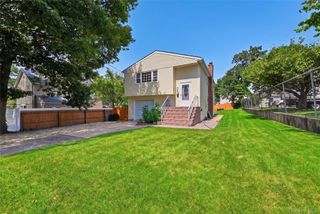 380 Sheridan Street, Westbury, NY 11590
