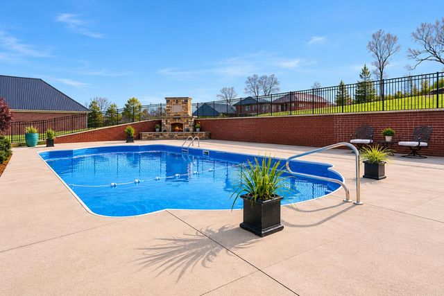 1022 Forest Hill Drive, Lawrenceburg, KY 40342