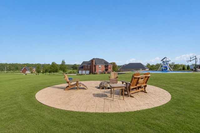 1022 Forest Hill Drive, Lawrenceburg, KY 40342