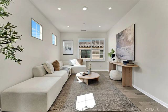 107 Messenger, Irvine, CA 92618