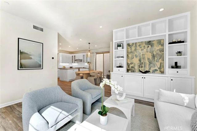 107 Messenger, Irvine, CA 92618