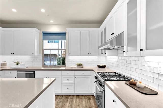 107 Messenger, Irvine, CA 92618