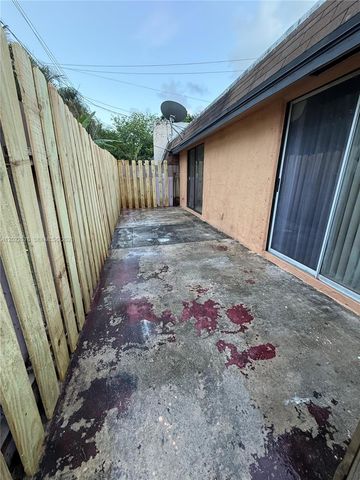 1312 NW 8th Ave, Fort Lauderdale, FL 33311