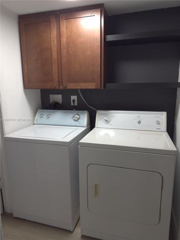 1312 NW 8th Ave, Fort Lauderdale, FL 33311