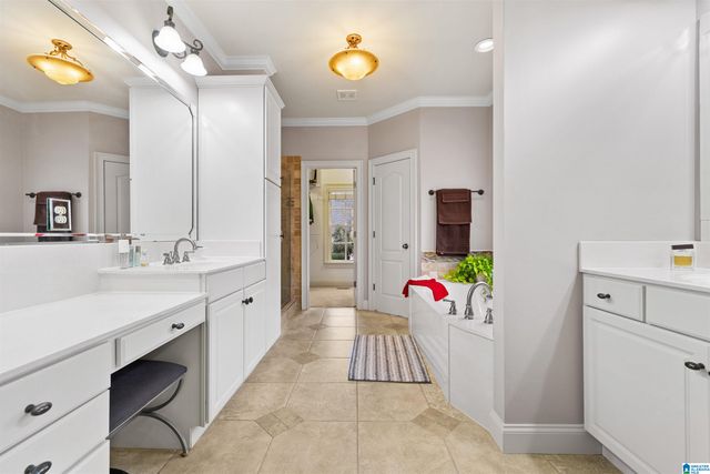 1037 PARKWOOD ROAD, Birmingham, AL 35242