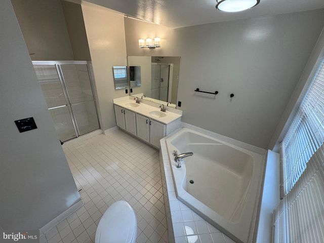 6132 WHITE MARBLE CT, Clarksville, MD 21029