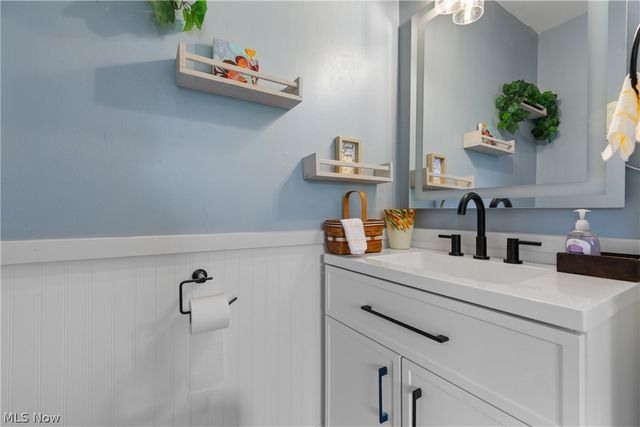 5261 Dailey Road, New Franklin, OH 44319