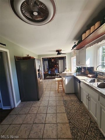5261 Dailey Road, New Franklin, OH 44319