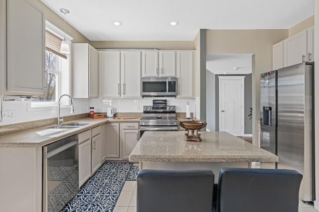 9260 Olive Lane N, Maple Grove, MN 55311