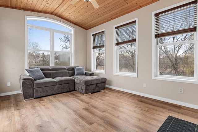 9260 Olive Lane N, Maple Grove, MN 55311