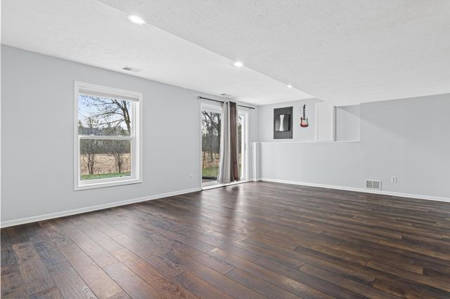 9260 Olive Lane N, Maple Grove, MN 55311