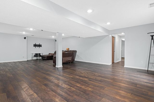 9260 Olive Lane N, Maple Grove, MN 55311