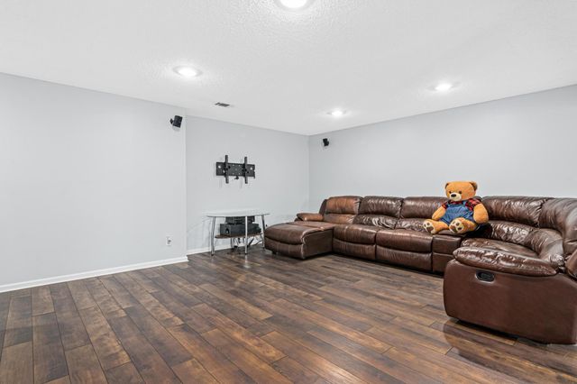 9260 Olive Lane N, Maple Grove, MN 55311