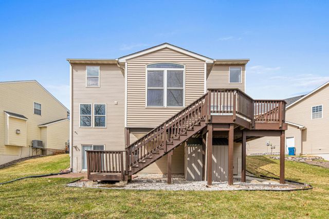 9260 Olive Lane N, Maple Grove, MN 55311