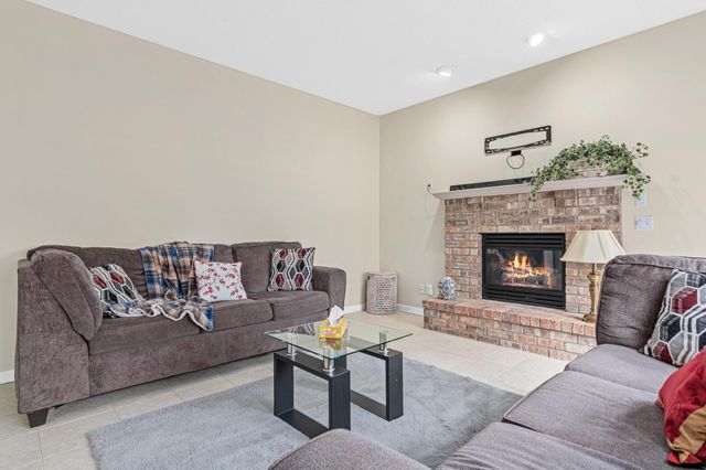 9260 Olive Lane N, Maple Grove, MN 55311