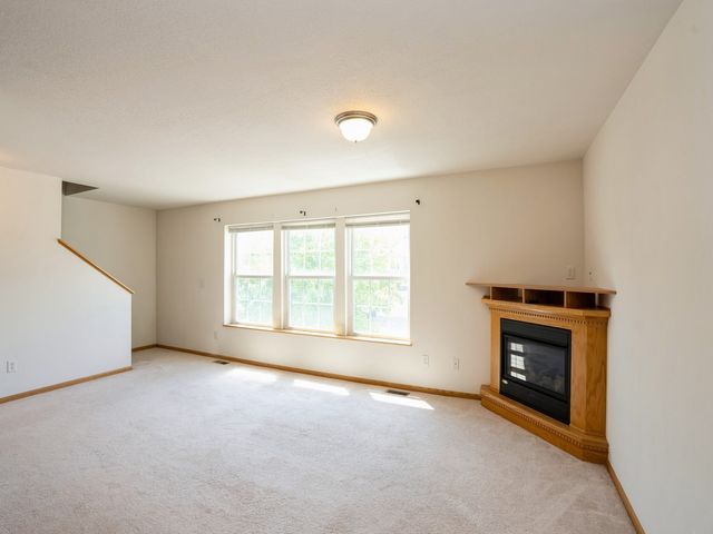 1246 SE Village View Lane, Ankeny, IA 50021