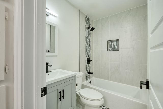 1702 Wagon Gap DR, Round Rock, TX 78681