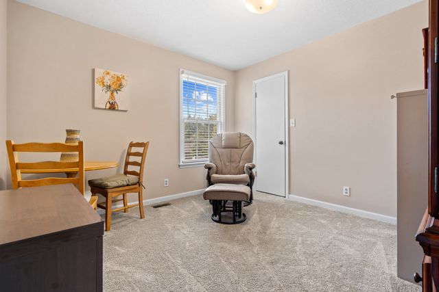 711 Green Valley Ct, Clarksville, TN 37042