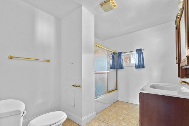 1807 Teel Avenue, Lansing City, MI 48910