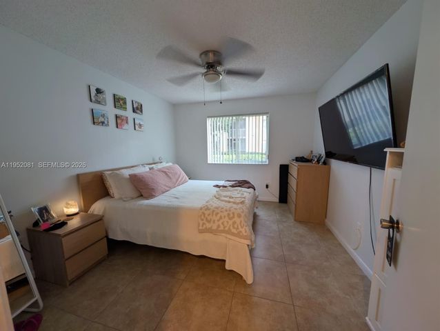 430 S Park Rd 3-108, Hollywood, FL 33021