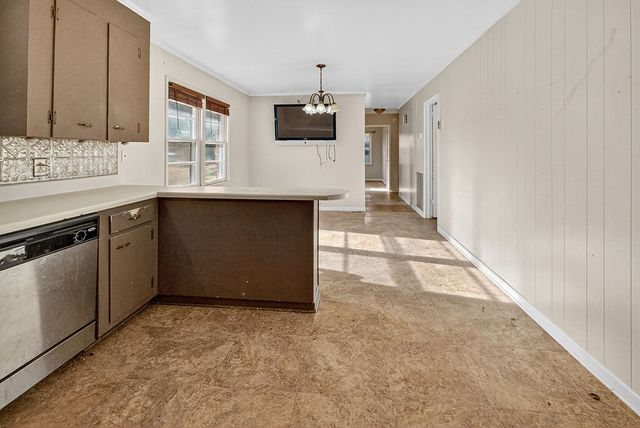 601 Pleasantwood Dr, Mount Pleasant, TN 38474