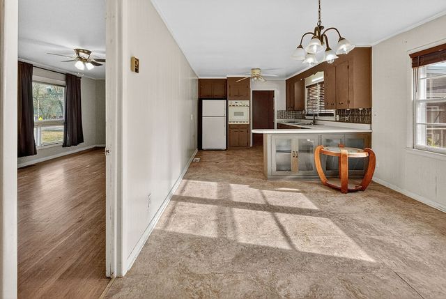 601 Pleasantwood Dr, Mount Pleasant, TN 38474