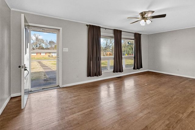 601 Pleasantwood Dr, Mount Pleasant, TN 38474