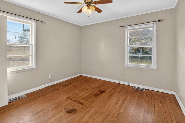 601 Pleasantwood Dr, Mount Pleasant, TN 38474