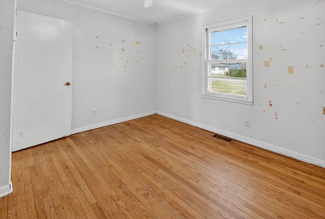 601 Pleasantwood Dr, Mount Pleasant, TN 38474