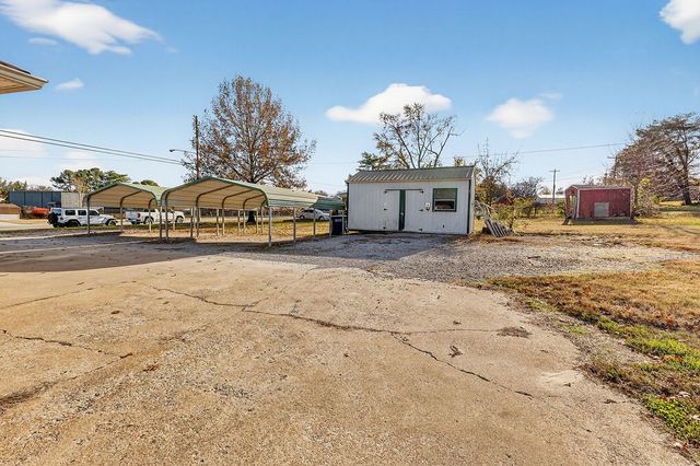 601 Pleasantwood Dr, Mount Pleasant, TN 38474