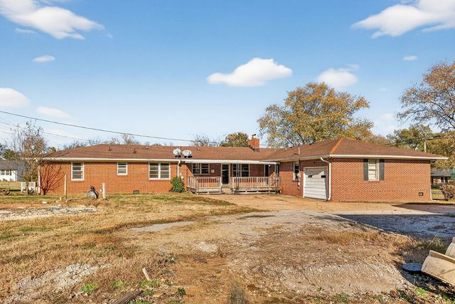 601 Pleasantwood Dr, Mount Pleasant, TN 38474