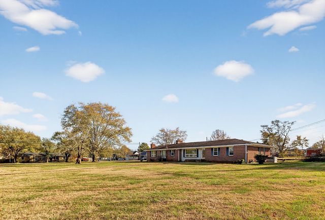 601 Pleasantwood Dr, Mount Pleasant, TN 38474