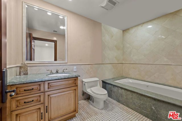 6138 Maryland Drive, Los Angeles, CA 90048