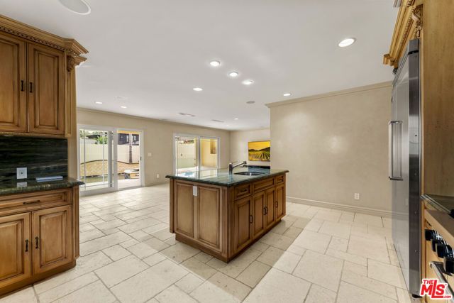 6138 Maryland Drive, Los Angeles, CA 90048