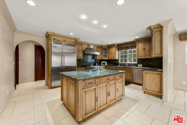6138 Maryland Drive, Los Angeles, CA 90048