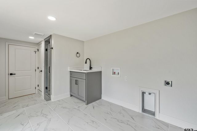 2918 Oak Knob, Tyler, TX 75701