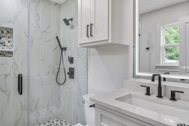 2918 Oak Knob, Tyler, TX 75701