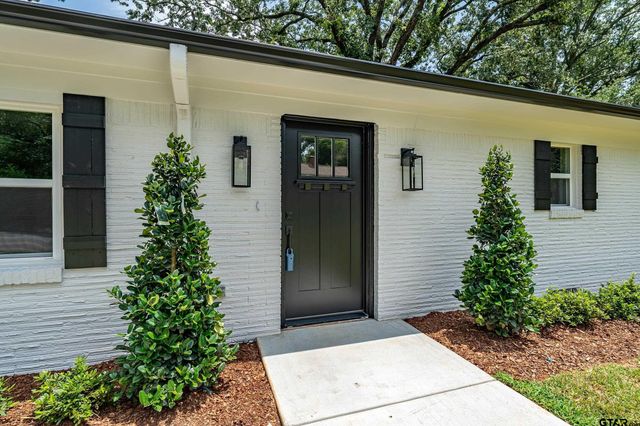 2918 Oak Knob, Tyler, TX 75701