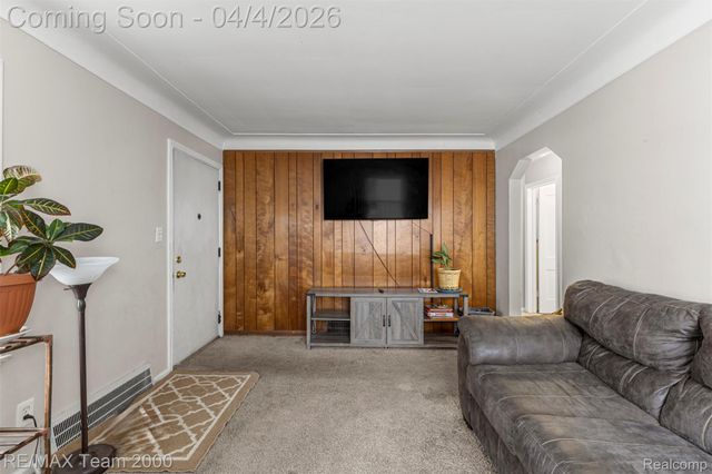 25521 Stanford Street, Dearborn Heights, MI 48125