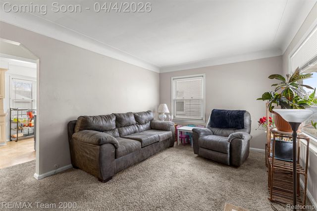 25521 Stanford Street, Dearborn Heights, MI 48125