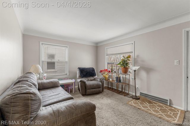 25521 Stanford Street, Dearborn Heights, MI 48125