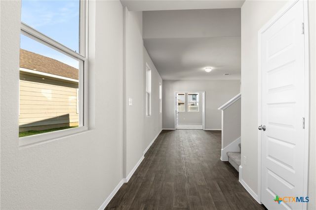 128 Bluestem Drive, Elgin, TX 78621