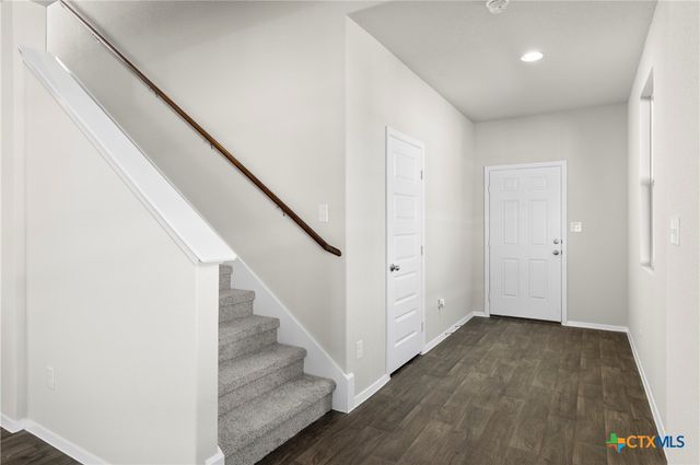 128 Bluestem Drive, Elgin, TX 78621