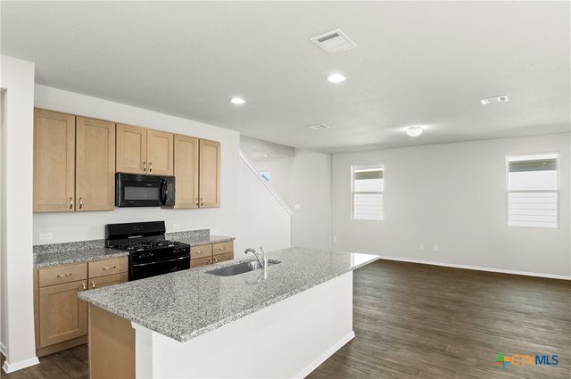128 Bluestem Drive, Elgin, TX 78621