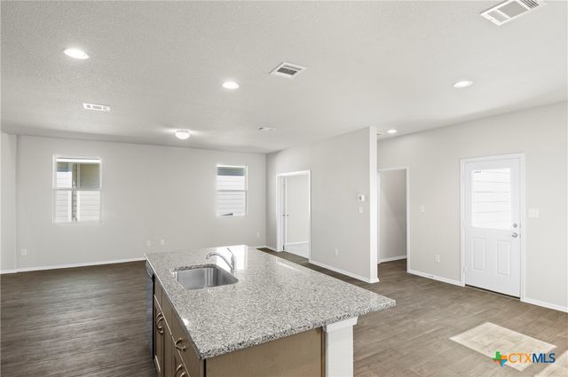 128 Bluestem Drive, Elgin, TX 78621